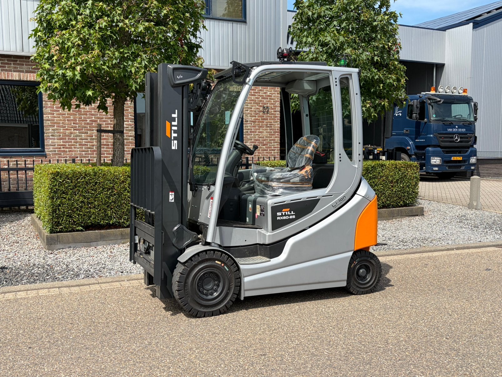 Still RX60-25.  Nieuw( overjarig), 2000 tot 3000 kg, Ophalen, Elektrisch, Heftruck