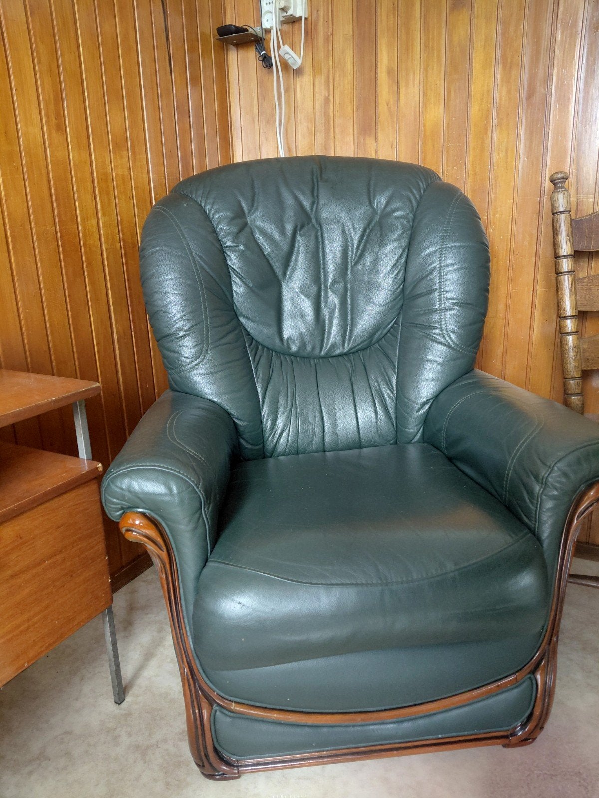 2 groenleren stoelen, fauteuils, Ophalen, Gebruikt, 75 tot 100 cm, 50 tot 75 cm