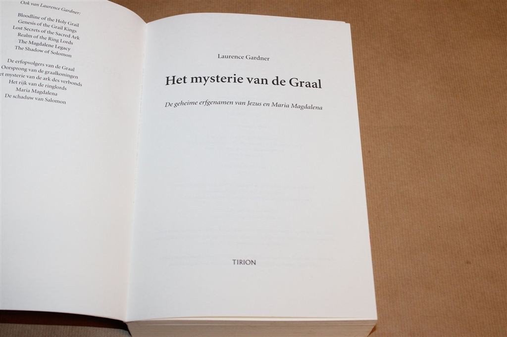 Het Mysterie van de Graal — Erfgenamen van Jezus en Maria, Ophalen of Verzenden, Gelezen