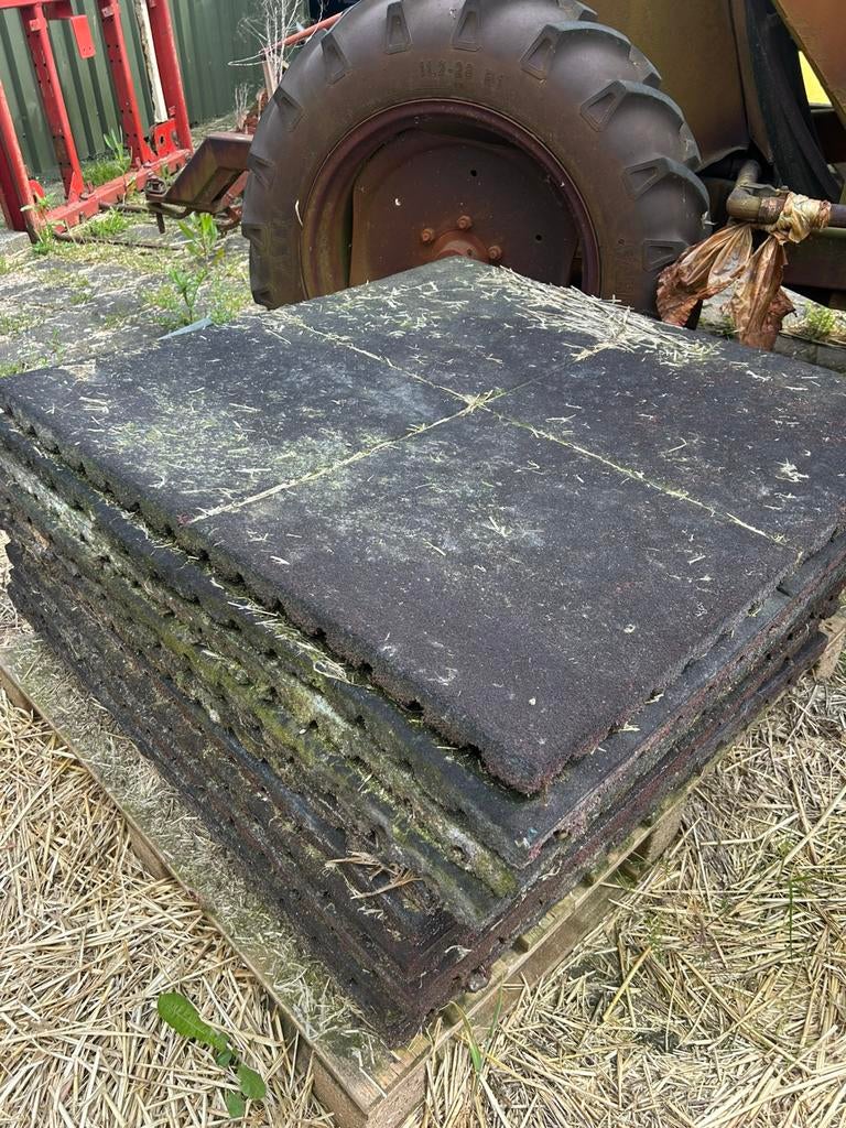 Rubberen tegels 100x100