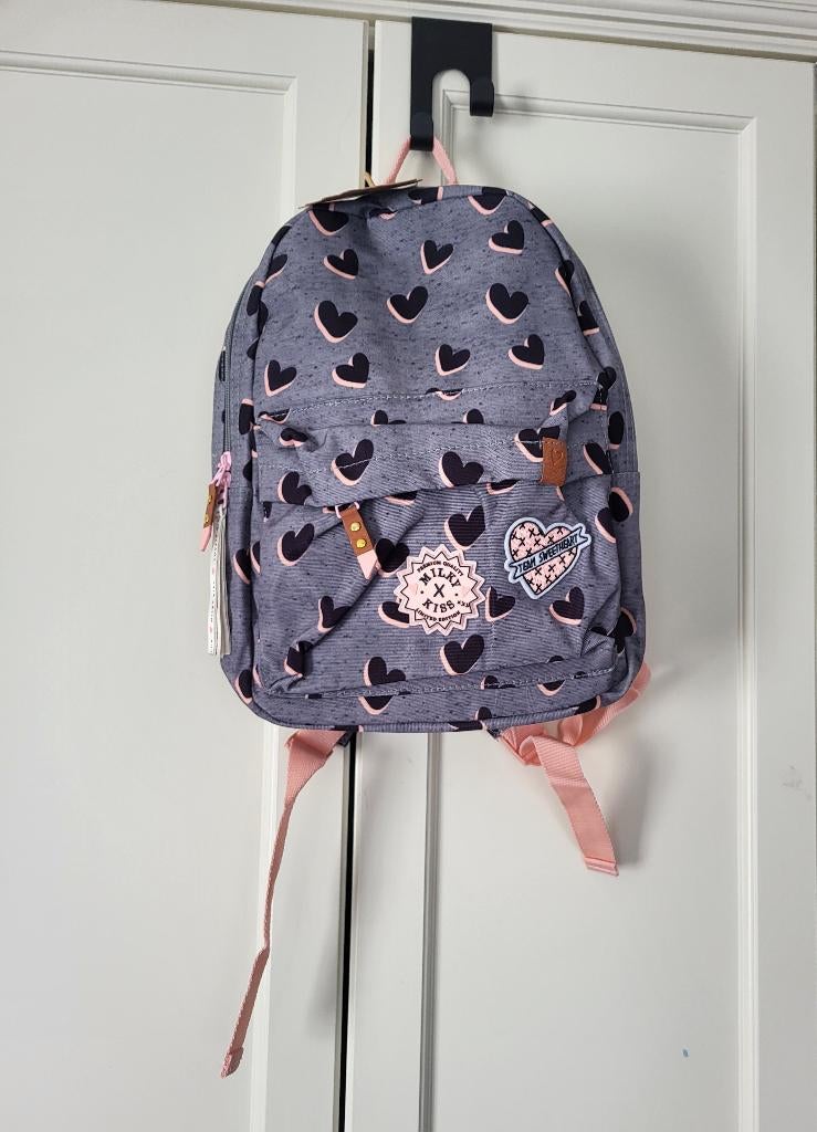 Nieuw! Milky Kiss rugzak, hartjes, grijs, 34 x 26 x 10 cm, Overige merken, 25 tot 40 cm, Nieuw, Ophalen of Verzenden
