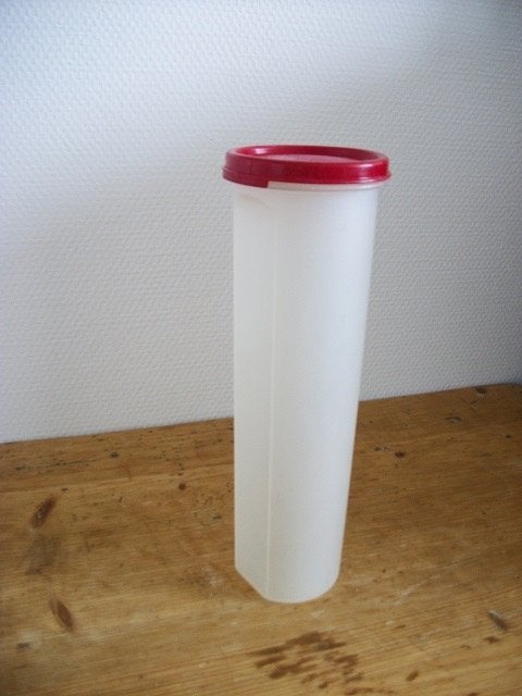 Tupperware Spaghettibus ( rood deksel ), Huis en Inrichting, Ophalen of Verzenden, Gebruikt, Rood, Overige typen