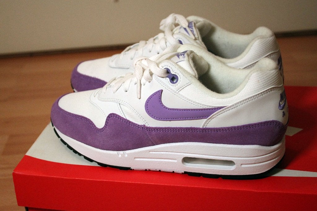 Nike air max 1 Atomic Violet wmns 9.5 41 rare atmos parra, Kleding | Heren, Wit, Nike, Nieuw, Ophalen of Verzenden