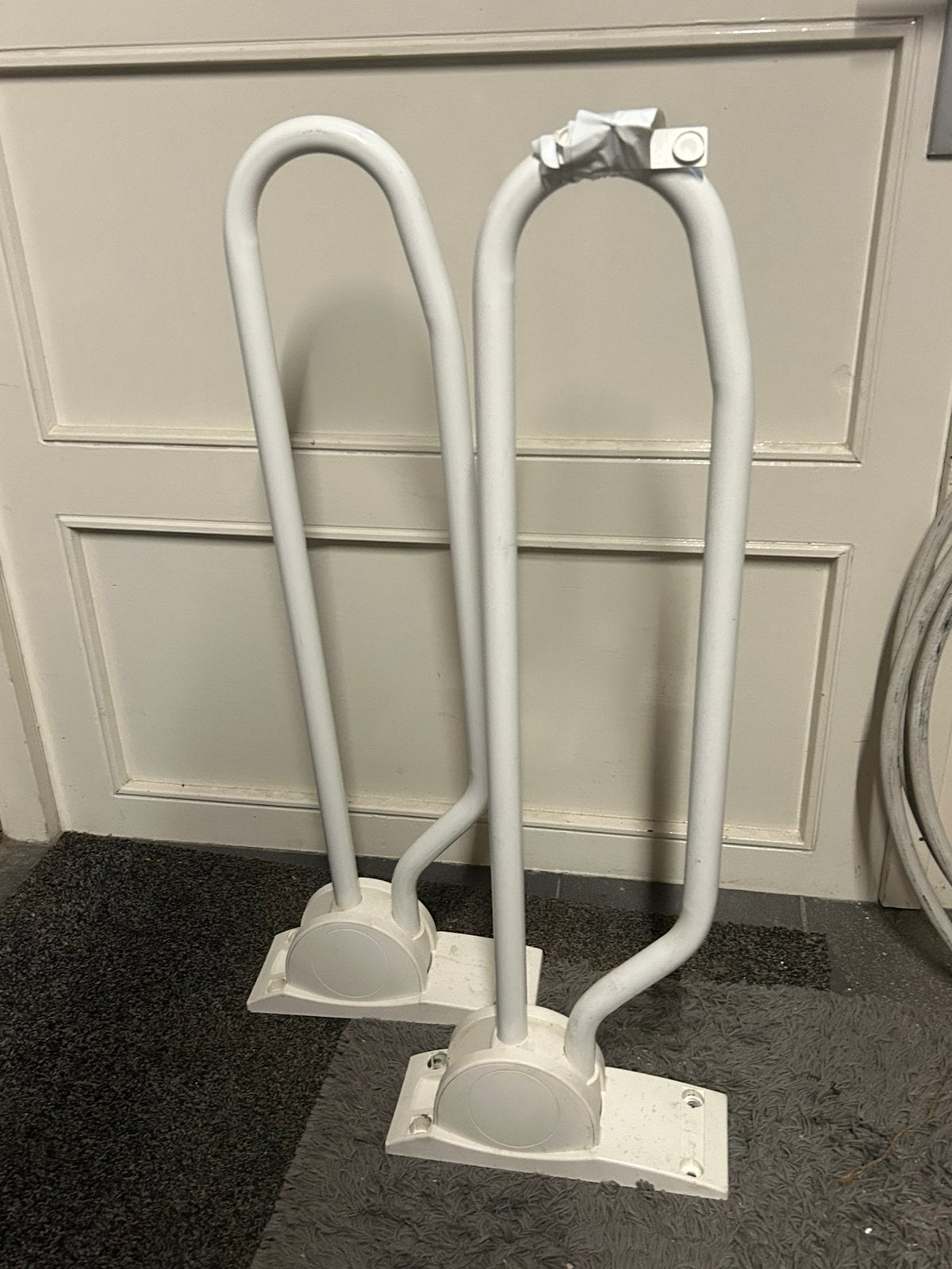 Invalide beugels toilet opklapbaar 2 stuks, Ophalen, Zo goed als nieuw, Wit