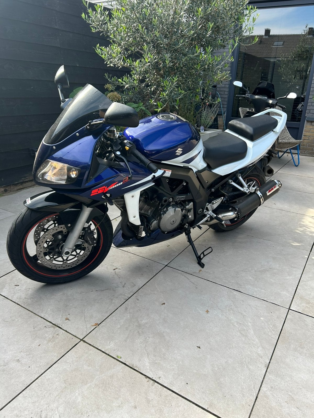 Prachtige Suzuki SV1000 S, Motoren, 2 cilinders, Sportuitlaat, Occasion, Motorrijbewijs A