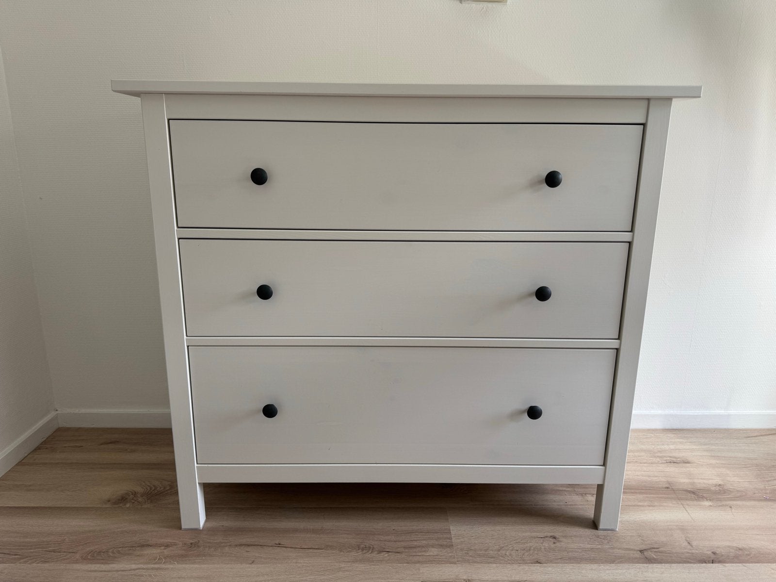 Ikea Hemnes ladekast - wit gebeitst