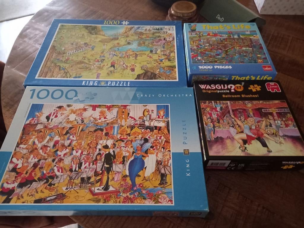 4 puzzels, Ophalen of Verzenden, 500 t/m 1500 stukjes, Zo goed als nieuw