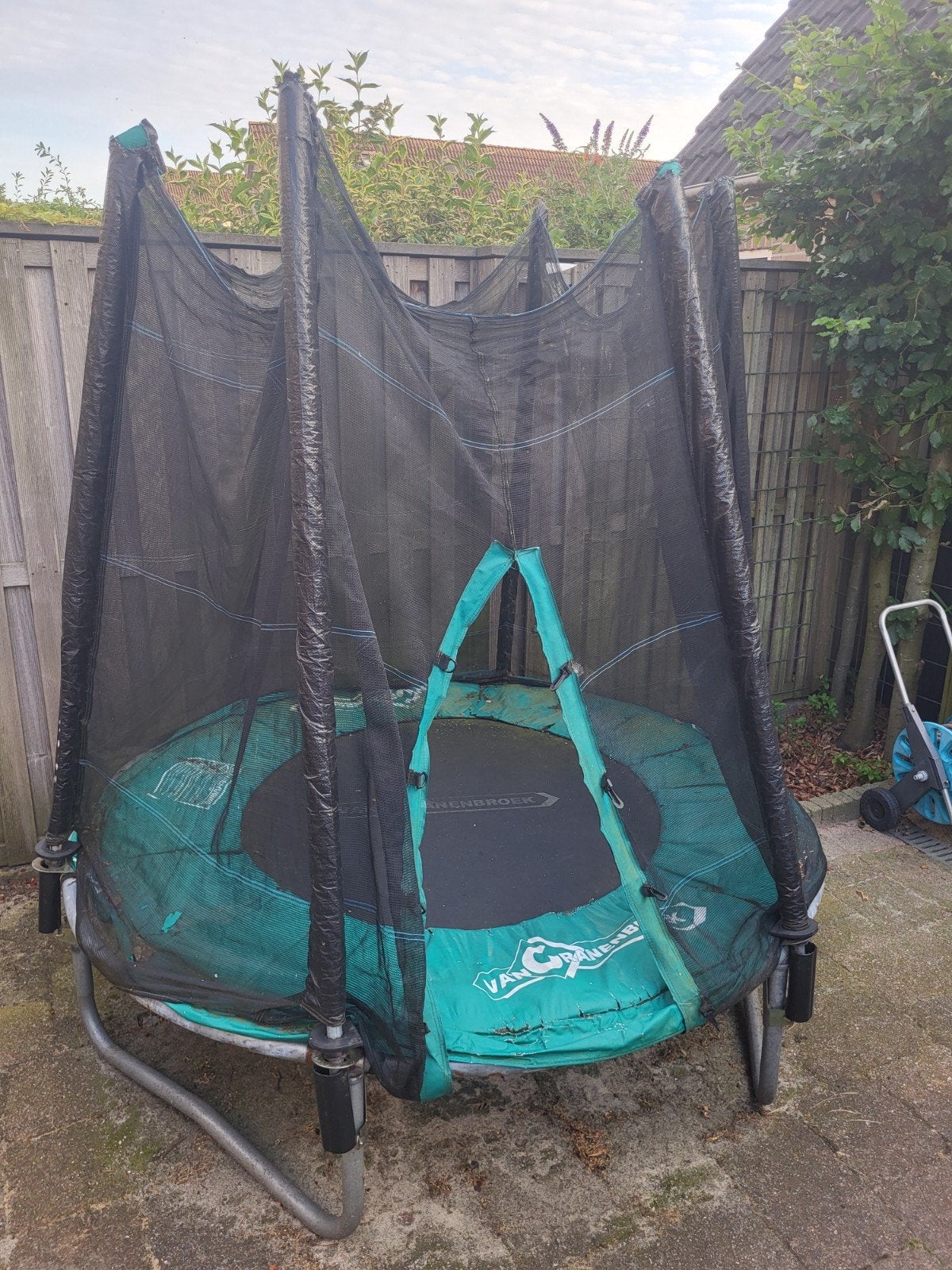 Trampoline met veiligheidsnet  gratis - Van Cranenbroek, Ophalen, Gebruikt