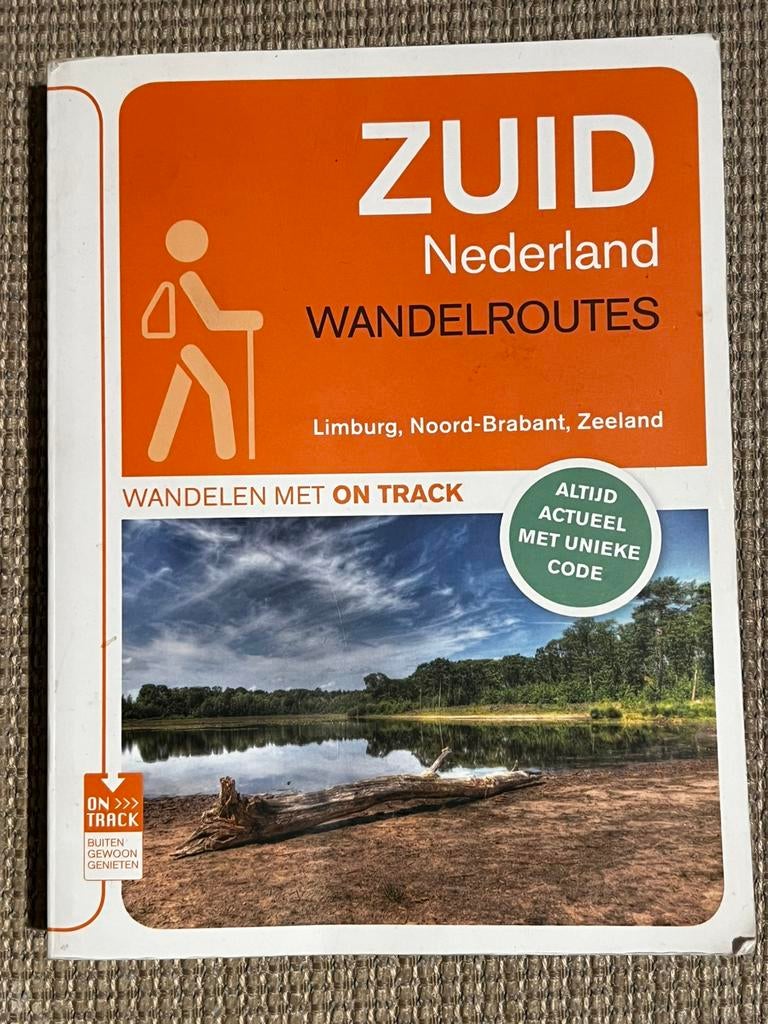 Zuid Nederland Wandelroutes ( Limburg Noord-Braband Zeeland, Boeken, Overige merken, Fiets- of Wandelgids, Ophalen of Verzenden