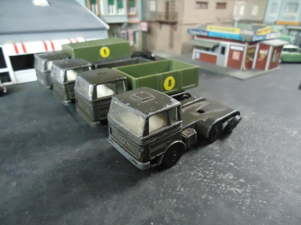 Mercedes Benz LP - Efsi losse trekker Koninklijke Landmacht, Ophalen of Verzenden, Nieuw, Bus of Vrachtwagen, Efsi