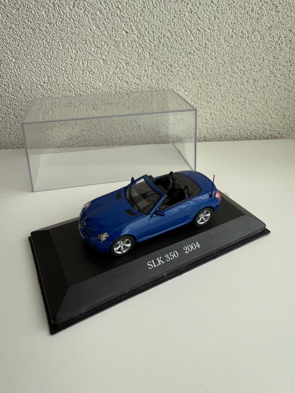 Mercedes SLK 350 2004 1:43 in doosje, zgan!, Ophalen of Verzenden, Zo goed als nieuw