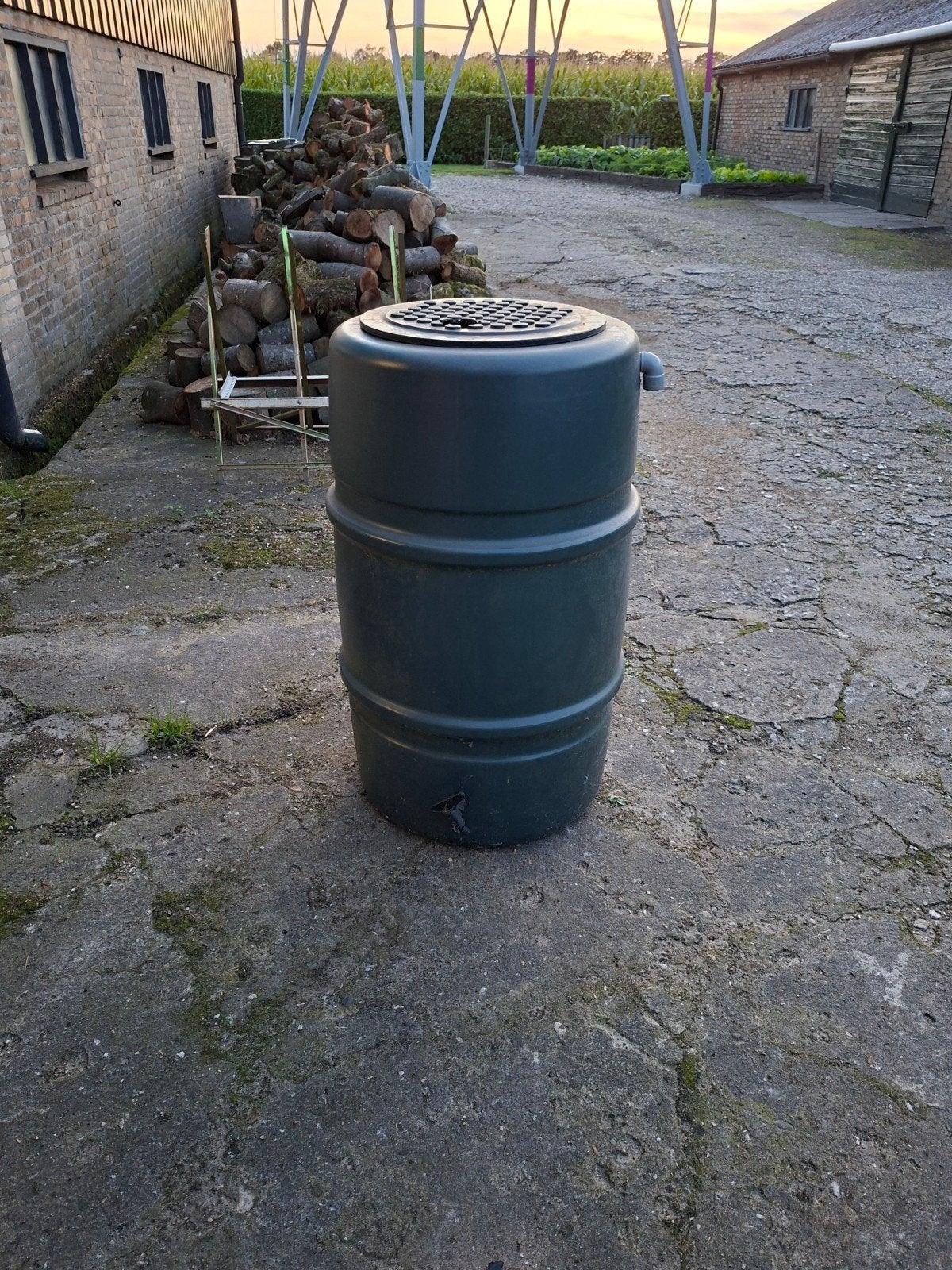 Regenton 150 liter groen met kraantje, Ophalen, Kunststof, Gebruikt, Met kraantje