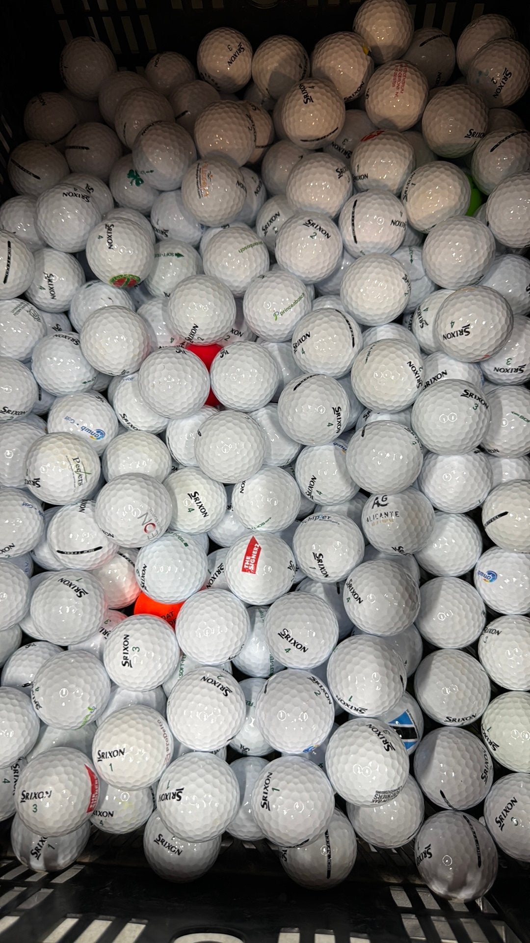 100 Srixon Soft Feel Golfballen, Ophalen of Verzenden, Zo goed als nieuw, Bal(len)