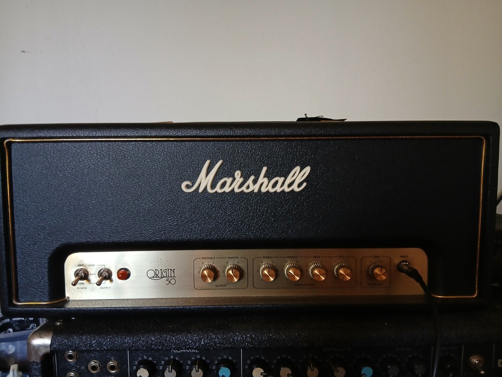 Marshall Origin 50 gitaarversterker top, Muziek en Instrumenten, Ophalen, Zo goed als nieuw, 50 tot 100 watt