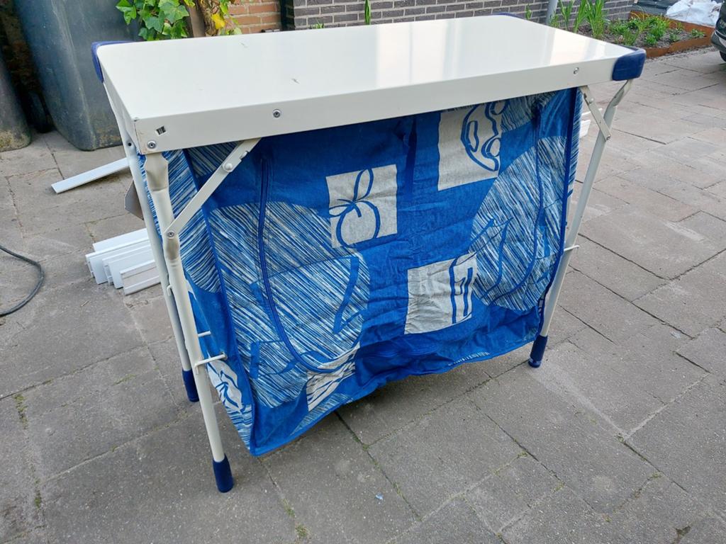 Handige Opvouwbare Camping Kampeerkast - Compact & Praktisch, Ophalen of Verzenden, Zo goed als nieuw, Campingkast