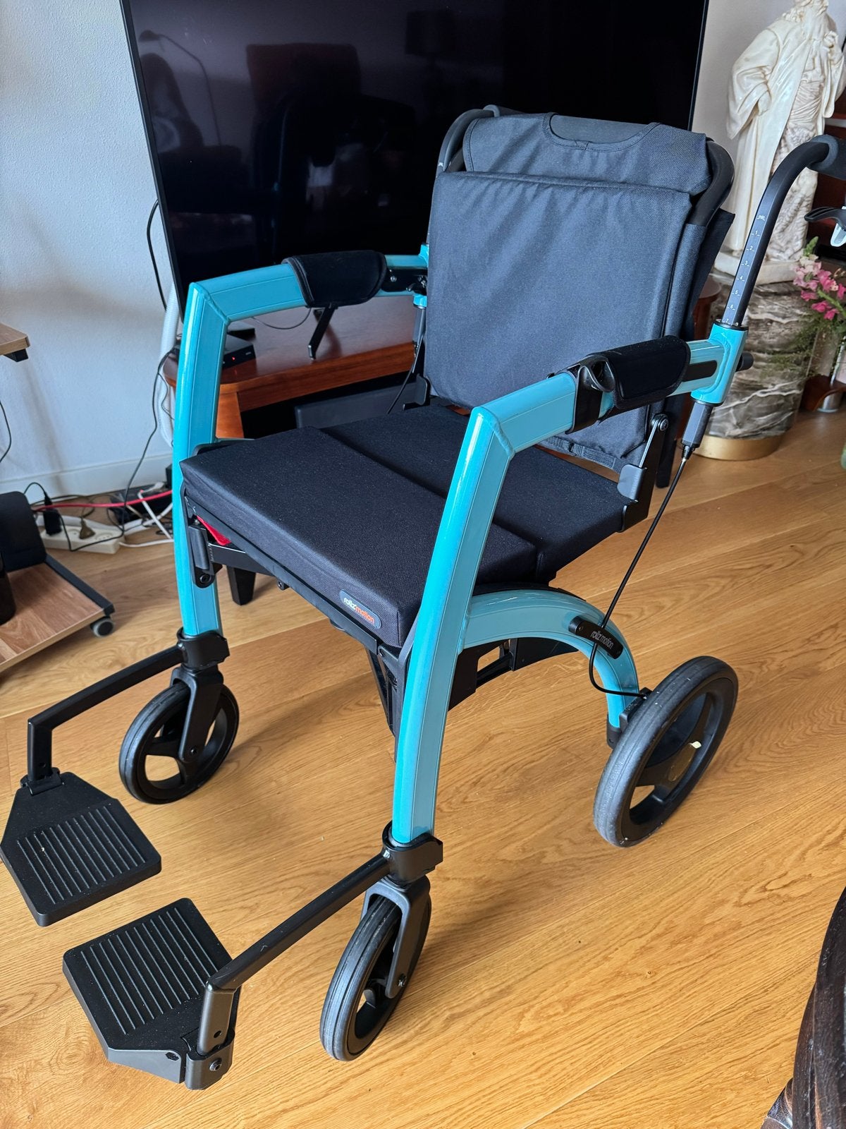 Rollz Motion: Rollator en rolstoel in 1 (blauw), Ophalen, Duwrolstoel
