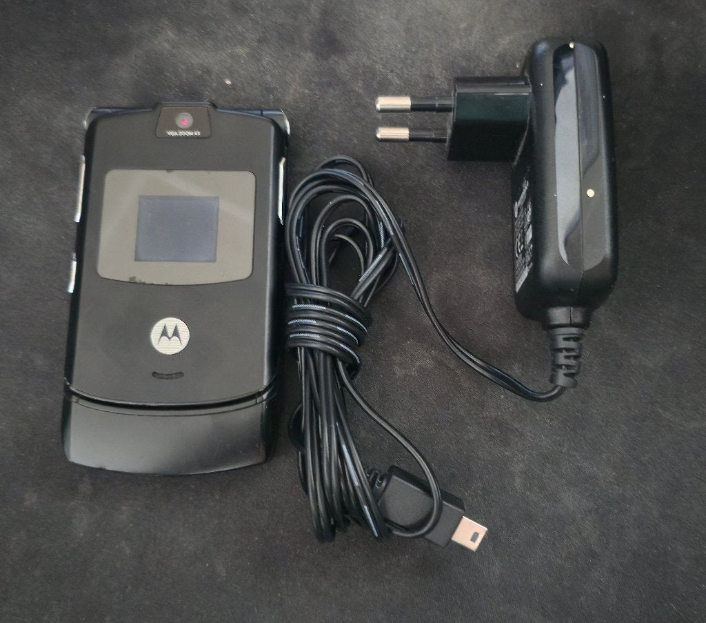 Motorola RAZR V3 Zwart, Telecommunicatie, Gebruikt, Zwart, Fysiek toetsenbord, Inklapmodel