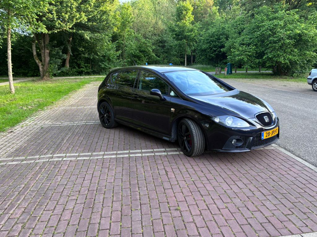 Seat leon cupra 310, Auto's, Seat, Particulier, Leon, Benzine, E, Hatchback, Handgeschakeld, Origineel Nederlands, Zwart, Voorwielaandrijving