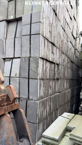 312m2 grijs betontegels 30x30x4,5cm ballast tuin/stoeptegels, Bij dit gebruikte product niet meer te achterhalen., Verzenden, Bij dit gebruikte product niet meer te achterhalen.