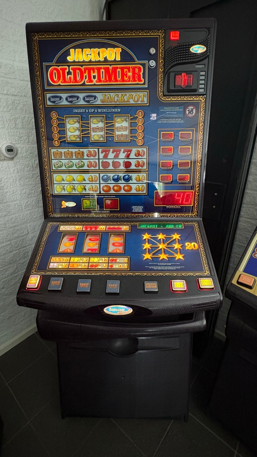2x Barcrest Oldtimer Jackpot gokkast - Randomrunner stijl, Euro, Ophalen, Gebruikt, Met sleutels