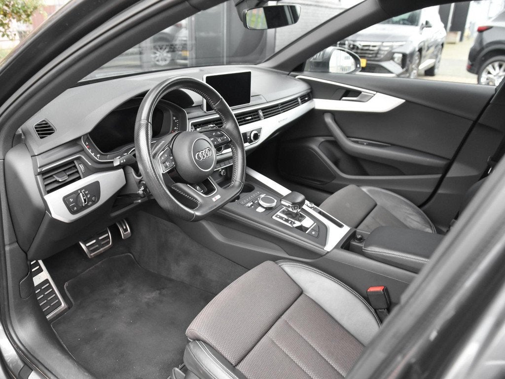 Audi A4 Avant 2.0 TDI Sport S Line Navi Trekhaak 19 inch vel, Gebruikt, 150 pk, 23 km/l, Diesel