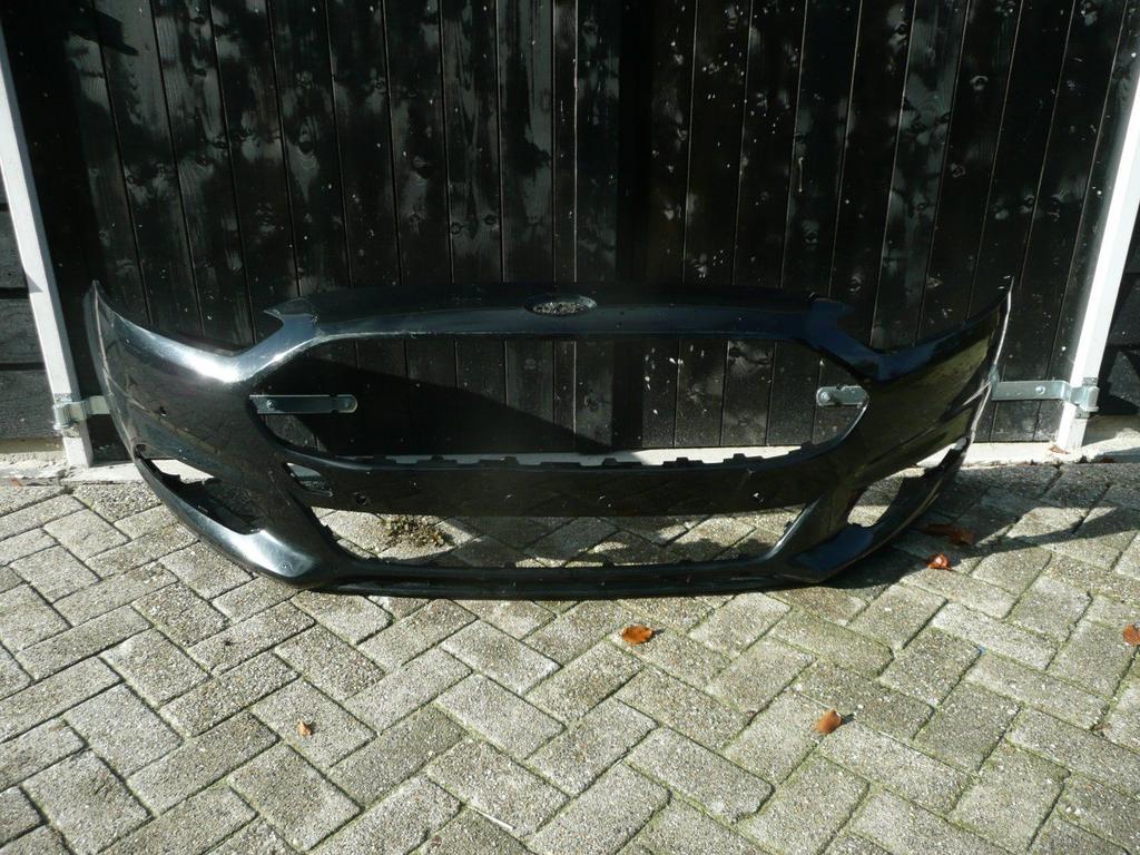 Ford Mondeo IV Bumper Voorbumper 6x PDC Gaten DS731775, Auto-onderdelen, Gebruikt, -, Voor, -