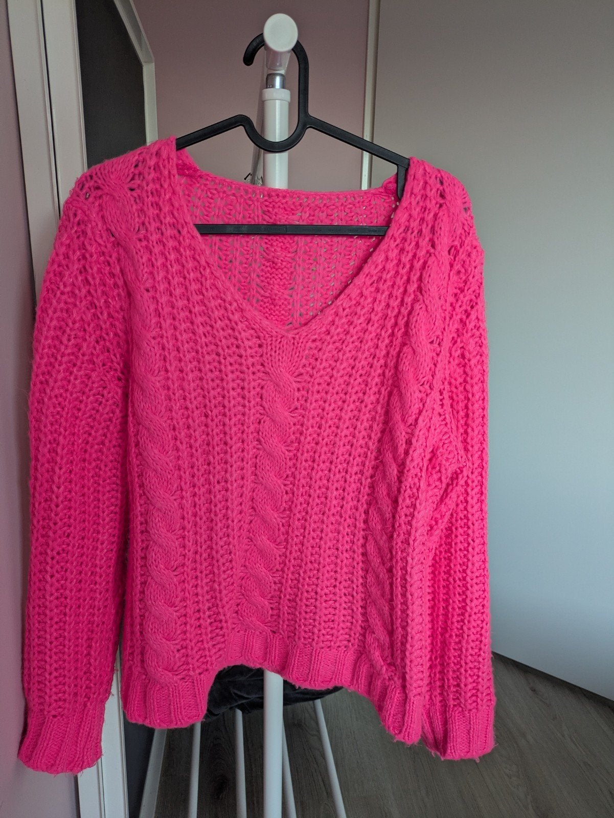 Mooie neon roze wollen trui - Maat S, Ophalen of Verzenden, Zo goed als nieuw, Maat 36 (S), Roze