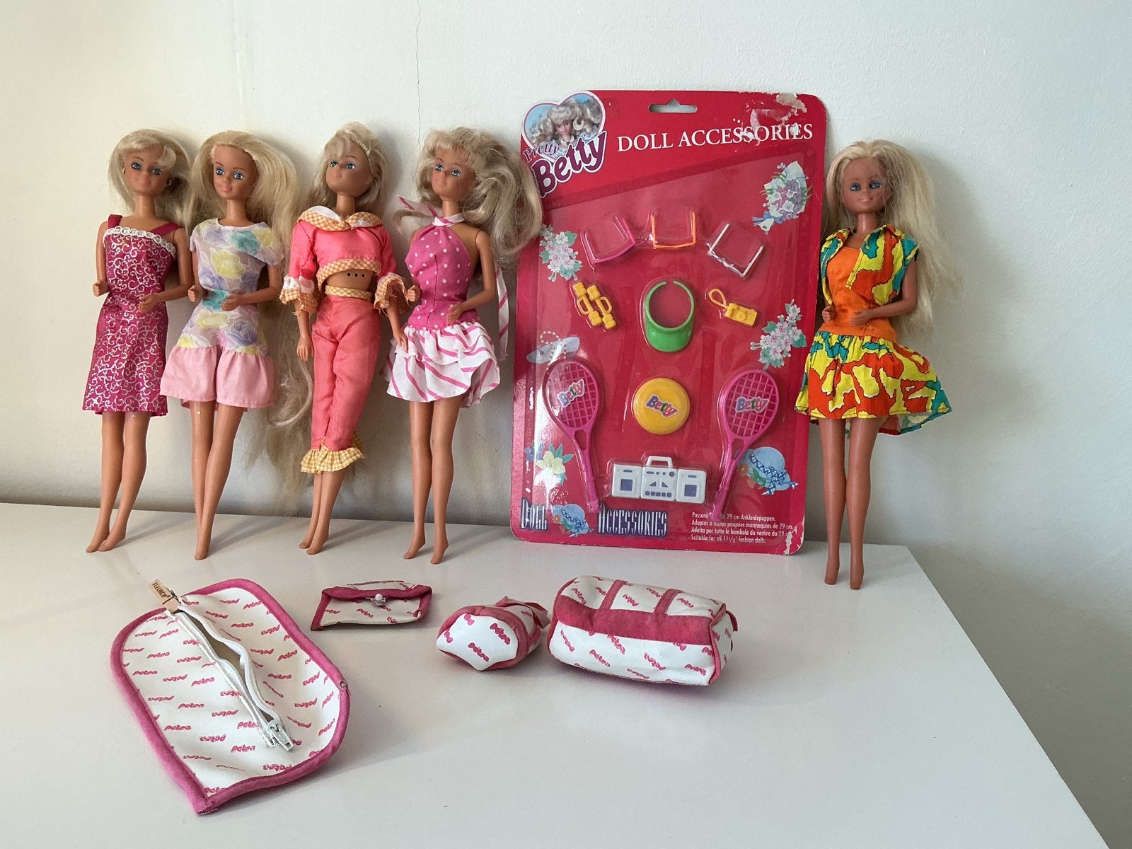 vintage prachtige barbie Pretty Betty  Petra uit 1980, Ophalen of Verzenden, Zo goed als nieuw, Barbie
