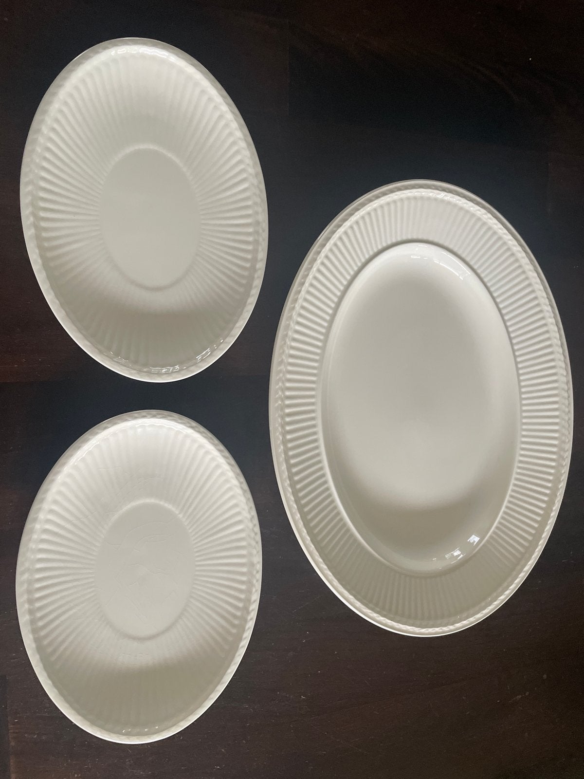 Wedgwood Edme serveerschalen en schotel, Huis en Inrichting, Keuken | Servies, Gebruikt, Klassiek, Ophalen of Verzenden, Schaal of Schalen