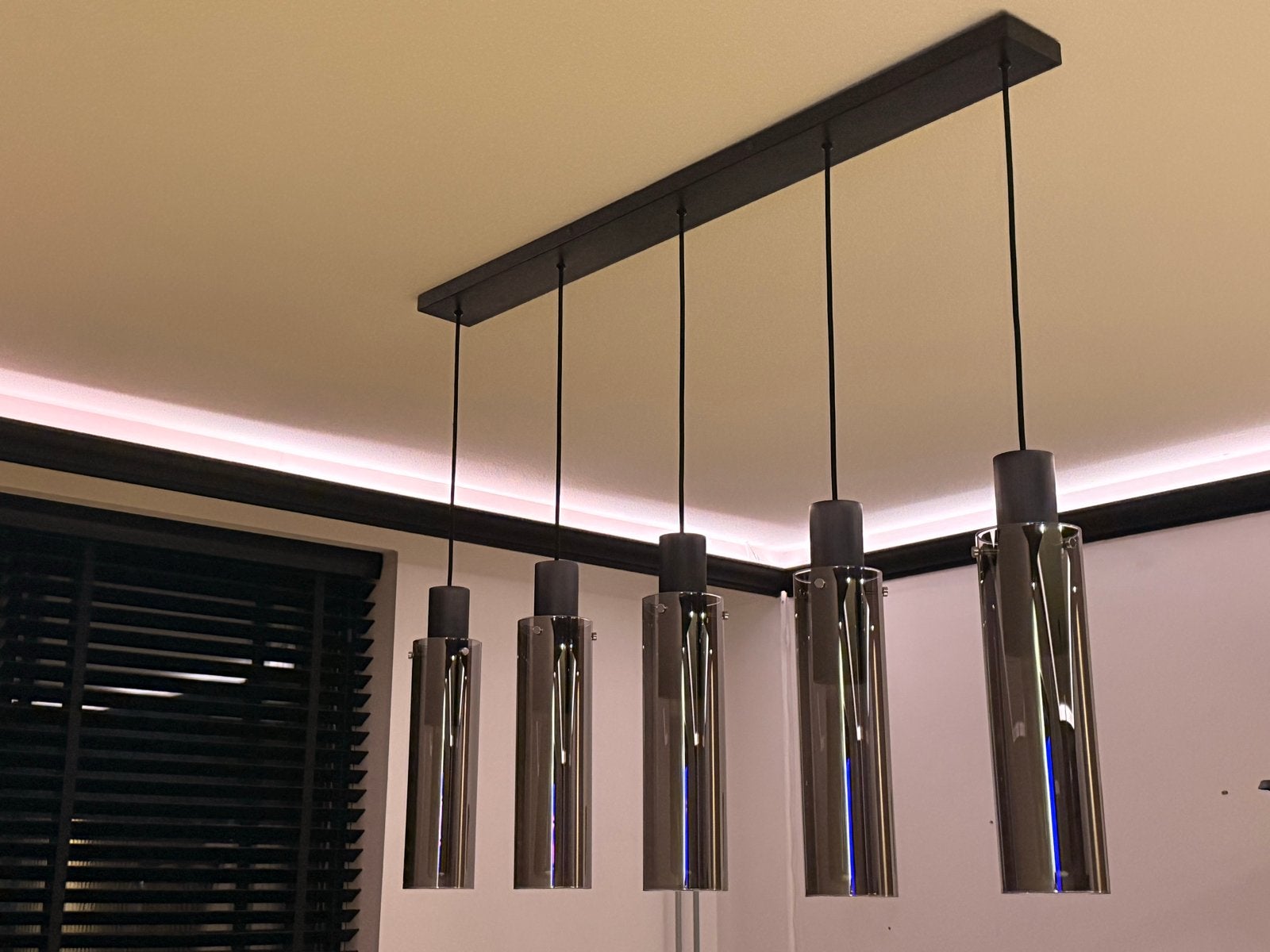 Moderne hanglamp met 5  +3 glazen cilinders, Ophalen, Zo goed als nieuw, Glas, E27 (groot)