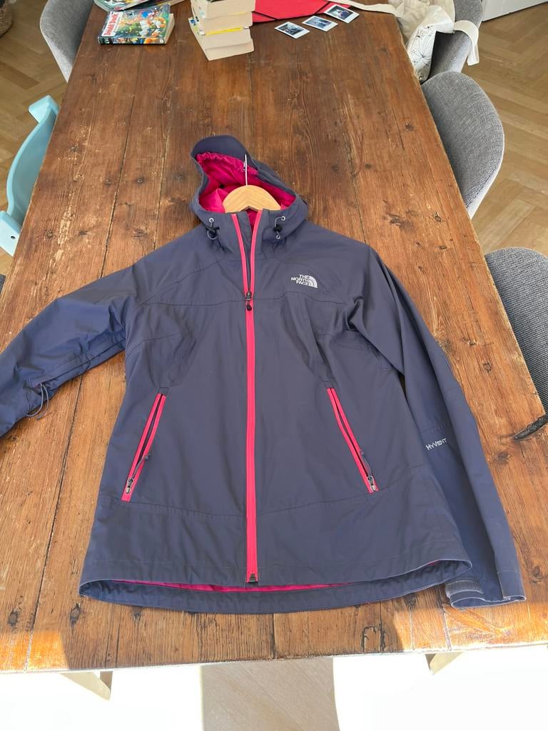 Regenjas The North Face maat s, Ophalen of Verzenden, Zo goed als nieuw, Regenjas