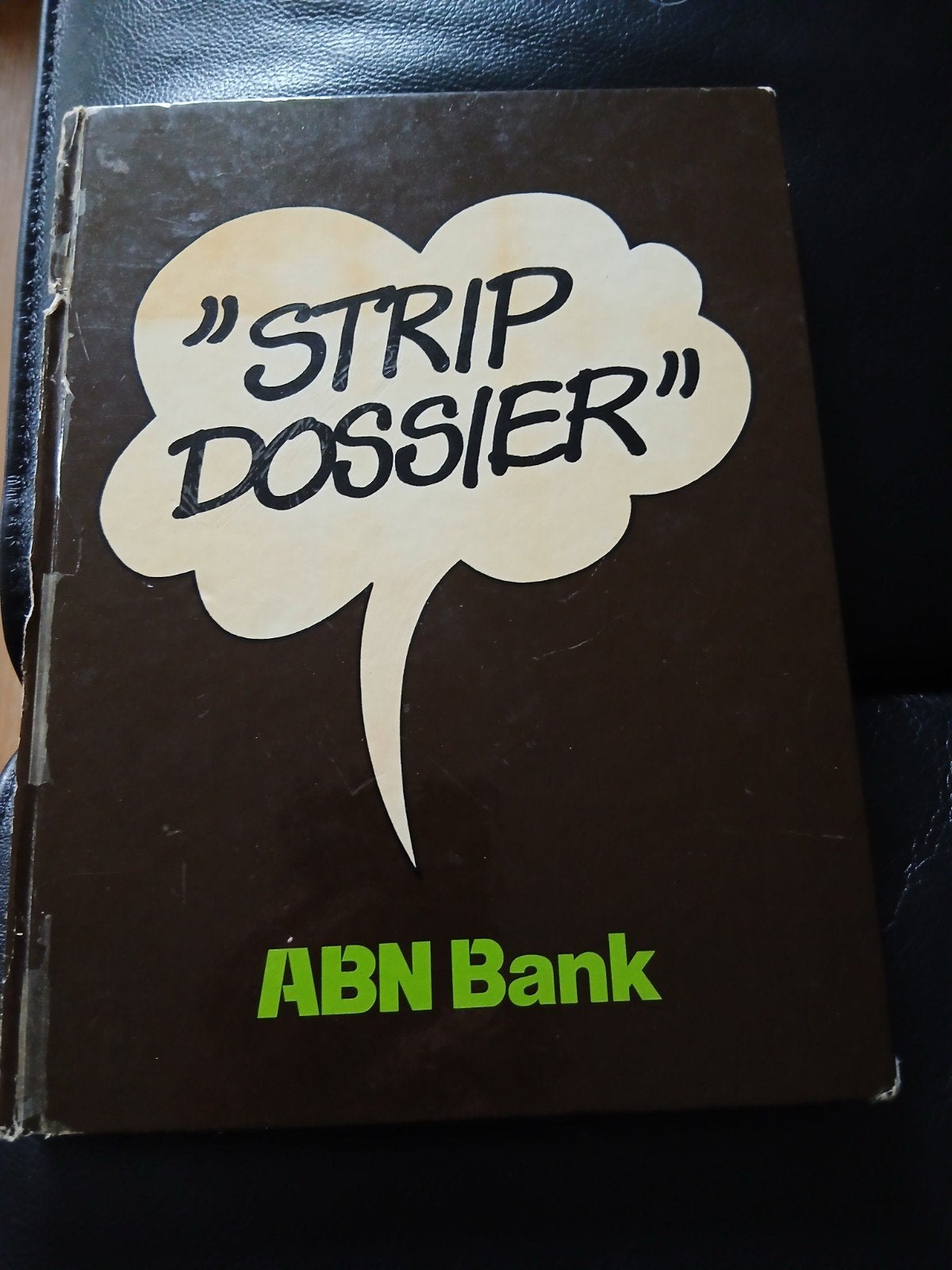 strip Dossier, Ophalen, Media