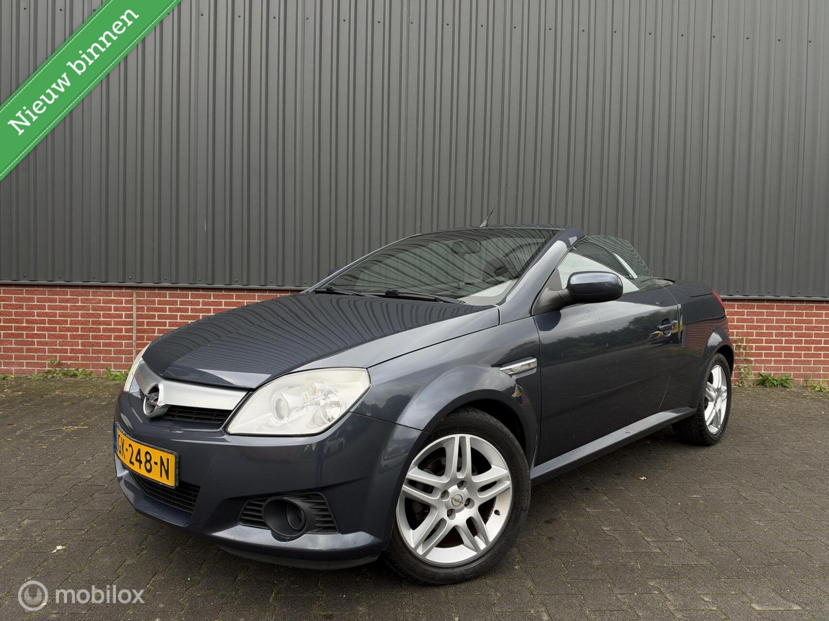 Opel Tigra TwinTop Cabriolet1.4-16V Rhythm Nieuwe Apk, Voorwielaandrijving, Stof, Gebruikt, 4 cilinders
