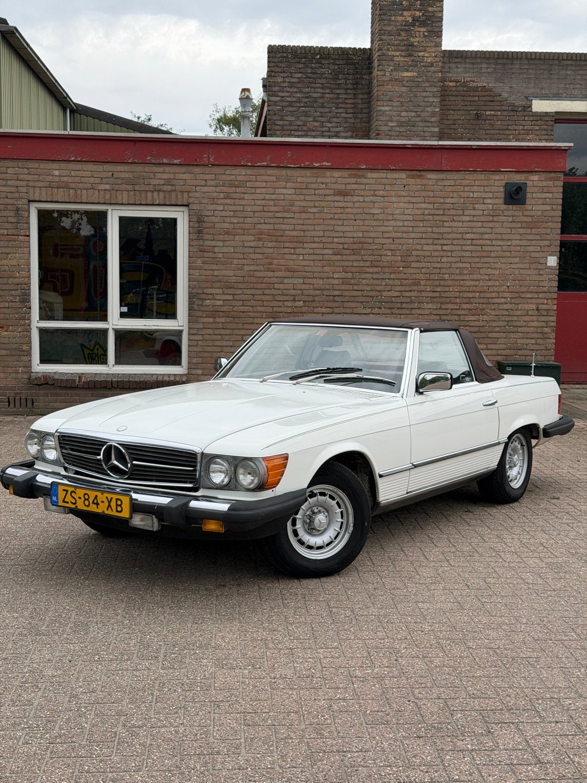 Mercedes 380sl 1982 wit cabrio, 8 cilinders, Cabriolet, Wit, 218 pk