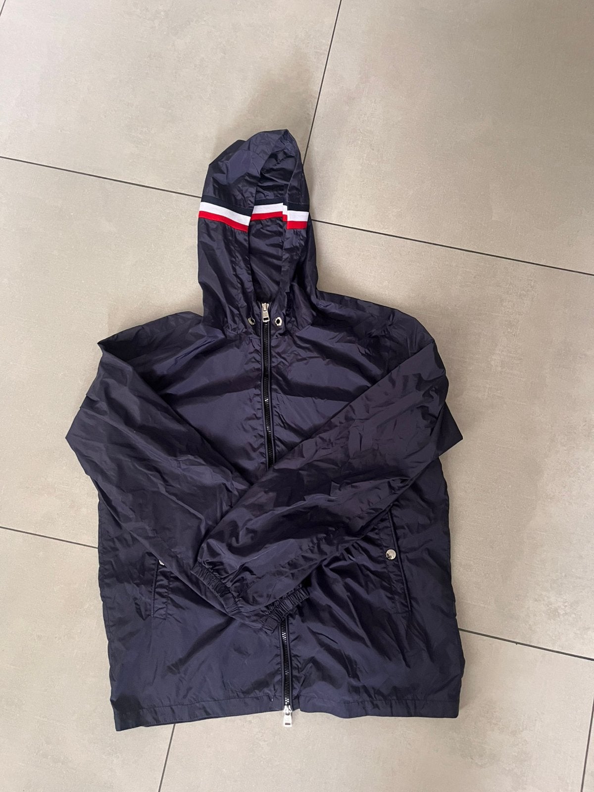 Moncler zomervest maat M, Ophalen of Verzenden, Zo goed als nieuw, Overige maten, Blauw