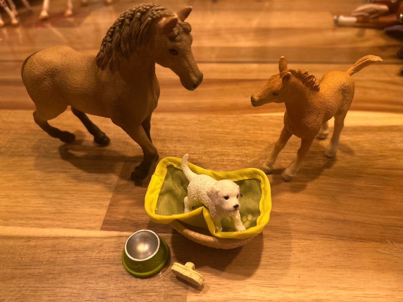 Schleich set horse club Sarahs zorg voor jonge dieren, Ophalen of Verzenden, Zo goed als nieuw