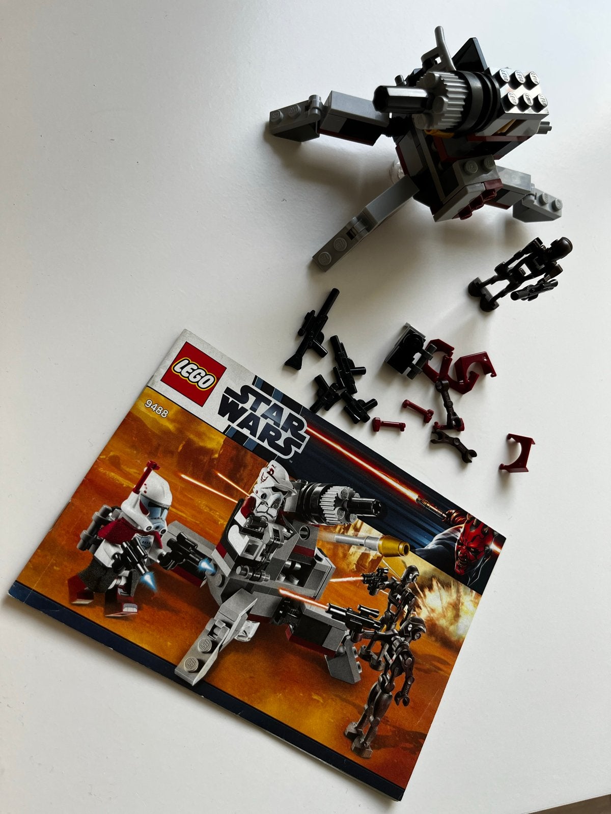 LEGO Star Wars 9488 Elite Clone Trooper & Commando Droid, Star Wars, Lego, Ophalen of Verzenden, Zo goed als nieuw