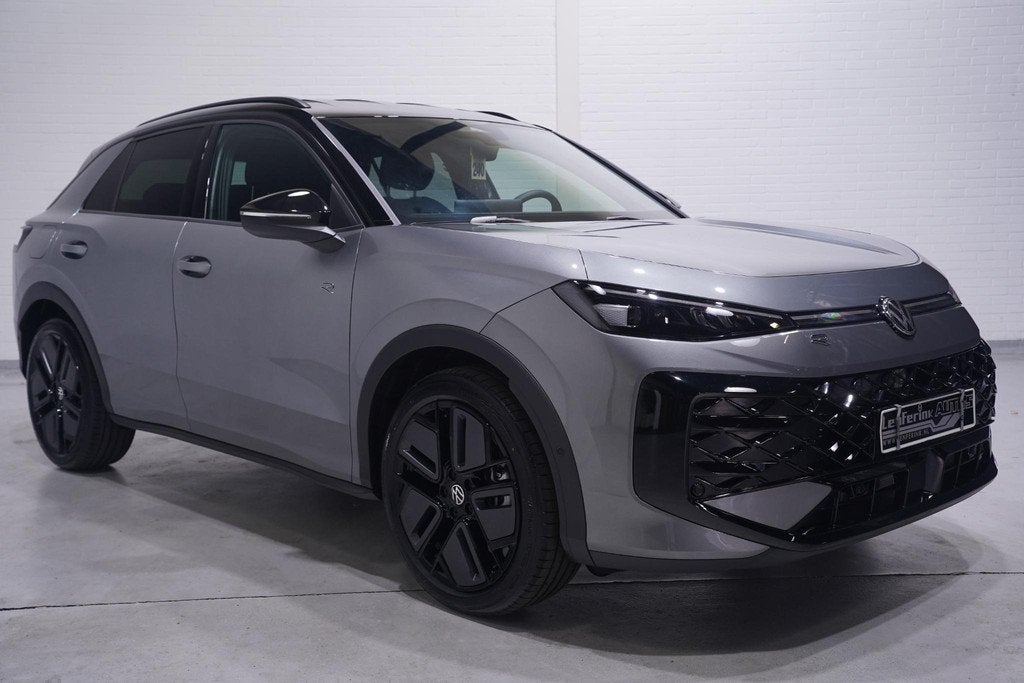 Volkswagen T-Roc R-Line First Edition IQ.light Apple Carplay, 1374 kg, Stof, Euro 6, 4 cilinders