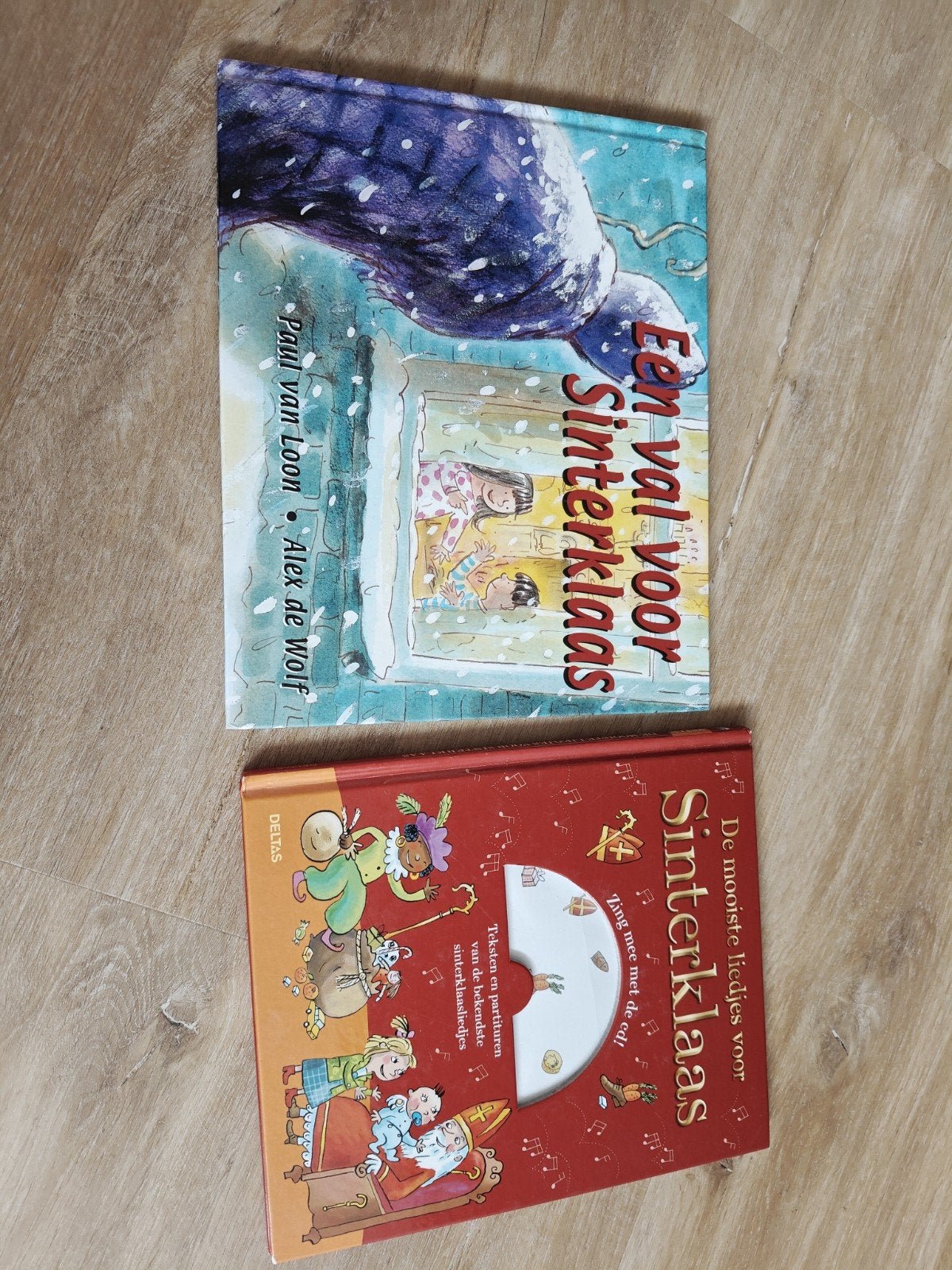 Sinterklaas boeken: Een val voor Sinterklaas & liedjesboek, Ophalen, Gelezen, Paul van Loon, Alex de Wolf, Fictie algemeen