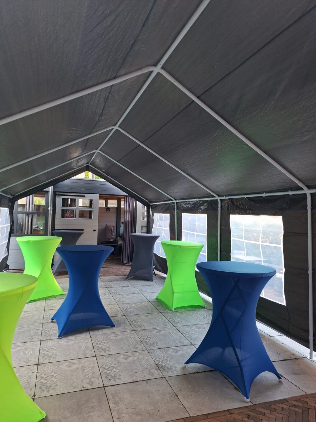Partytent huren | 4x8m antraciet | Inclusief opbouw & afbouw, Ophalen, Zo goed als nieuw, Verjaardag