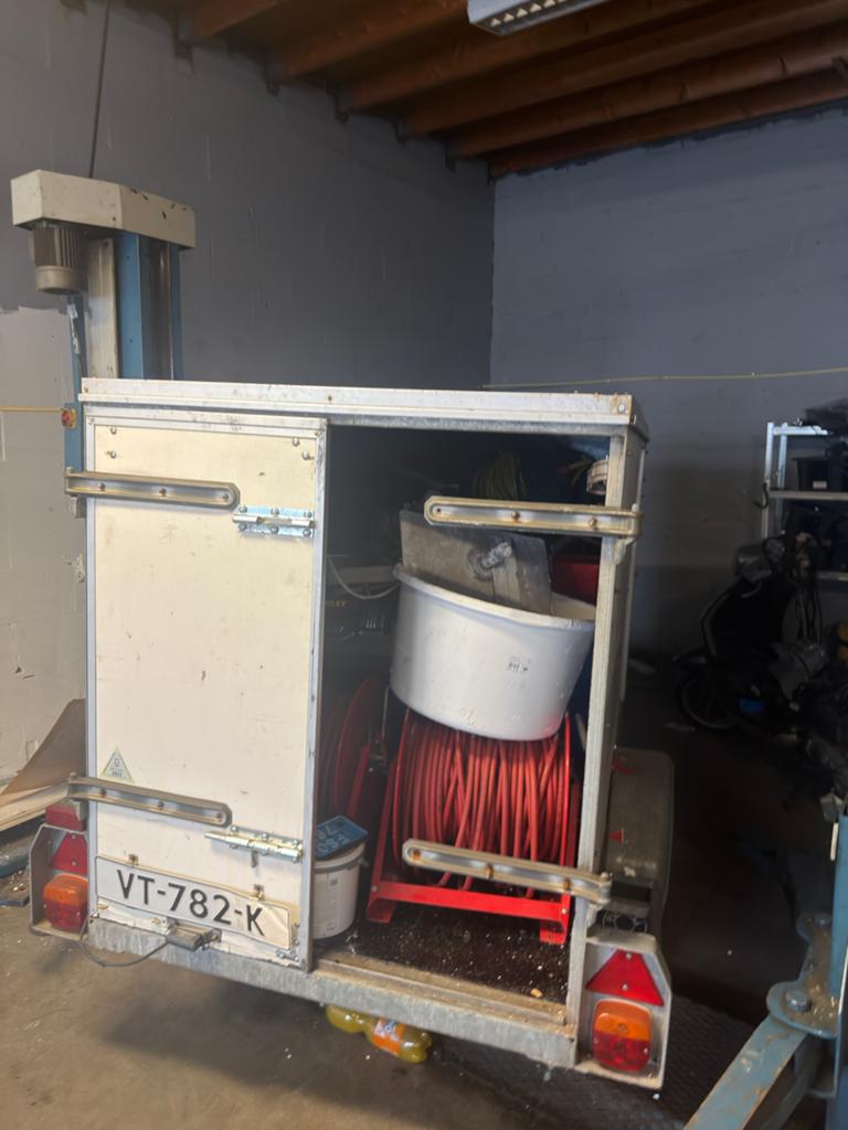 Aanhanger met nieuw dak, banden en 550L osmose systeem, Ophalen of Verzenden, Gebruikt