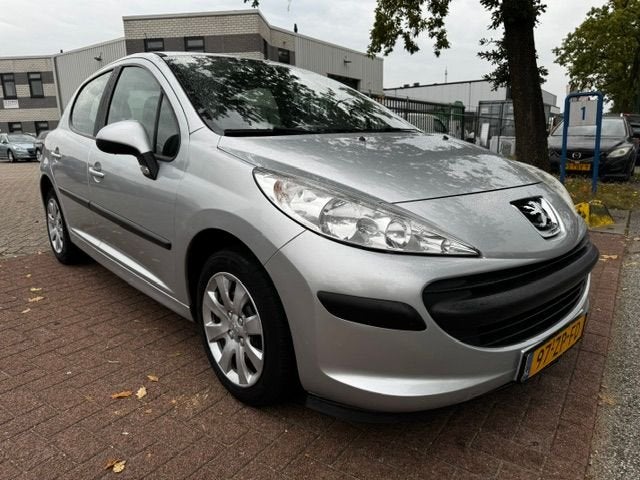 Peugeot 207 1.4 VTi 5deurs X-line Airco APK 09-2027.., Voorwielaandrijving, Stof, Gebruikt, Zwart