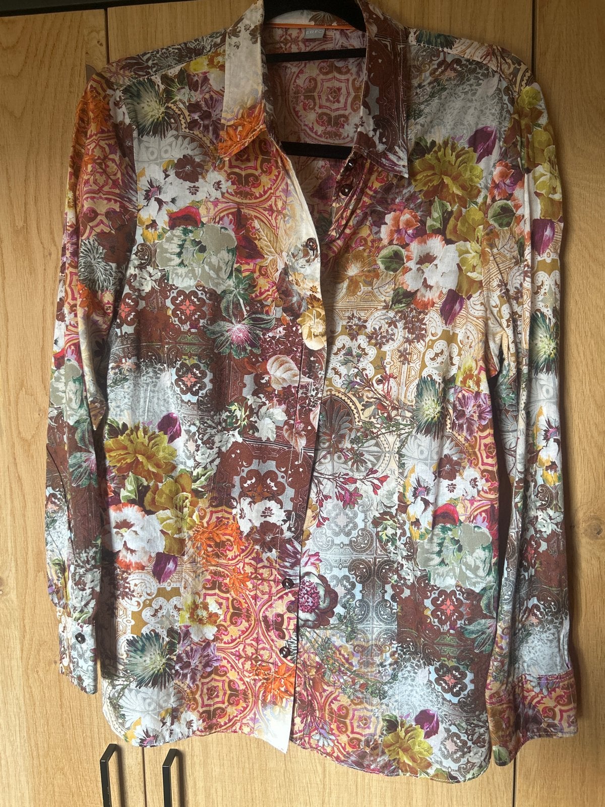 Prachtige ERFO blouse met bloemenprint - Maat M, Ophalen of Verzenden, Zo goed als nieuw, Maat 38/40 (M), Meerkleurig