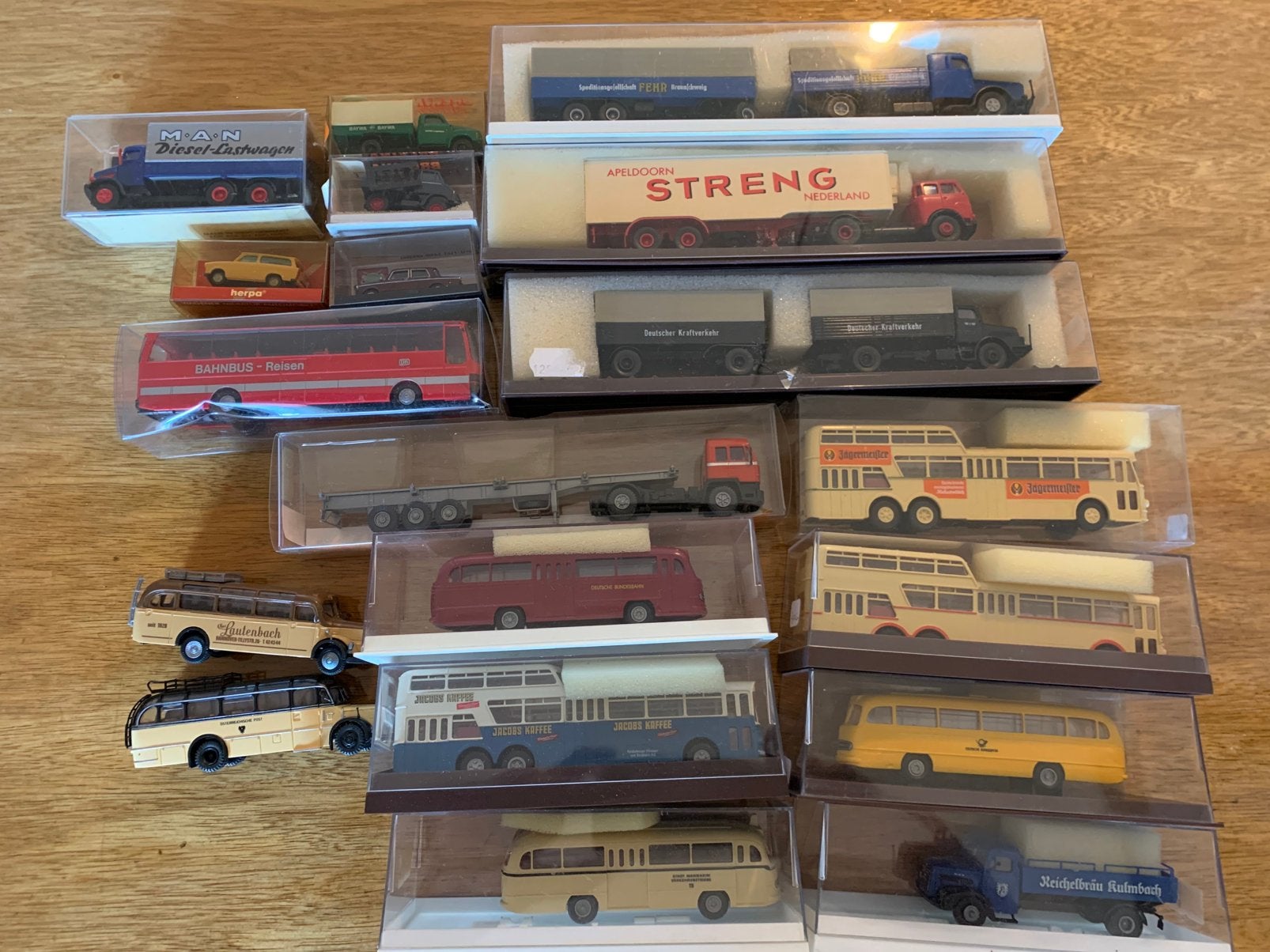 Brekina/Albedo/Herpa/Roskopf: set van 19 modellen, Ophalen of Verzenden, Zo goed als nieuw, Bus of Vrachtwagen, Herpa