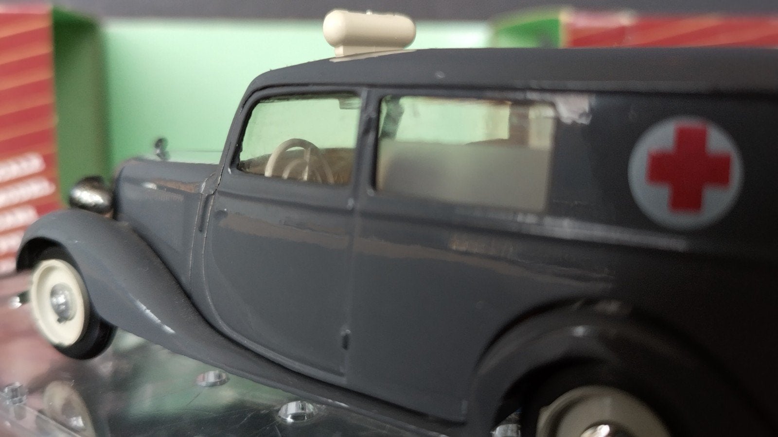 Mercedes Benz 170 V 1936 1950 ambulance 1:43 Vitesse Pol, Hobby en Vrije tijd, Overige merken, Auto, Verzenden, .