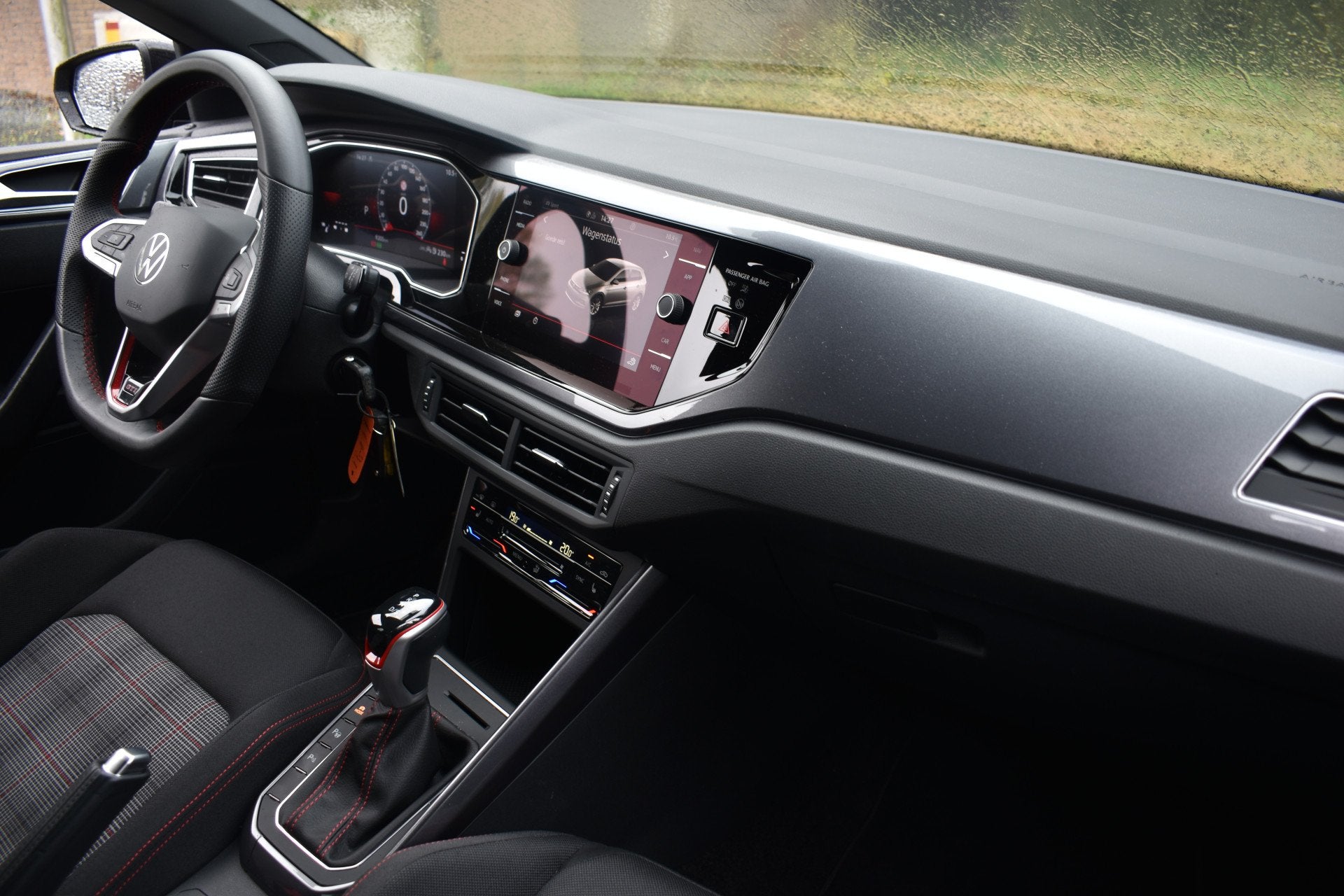 Volkswagen Polo GTI 2.0 TSI 210PK DSG GTI-SPORT VIRTUAL/LED/, 15 km/l, Gebruikt, 4 cilinders, Automatische klimaatregeling