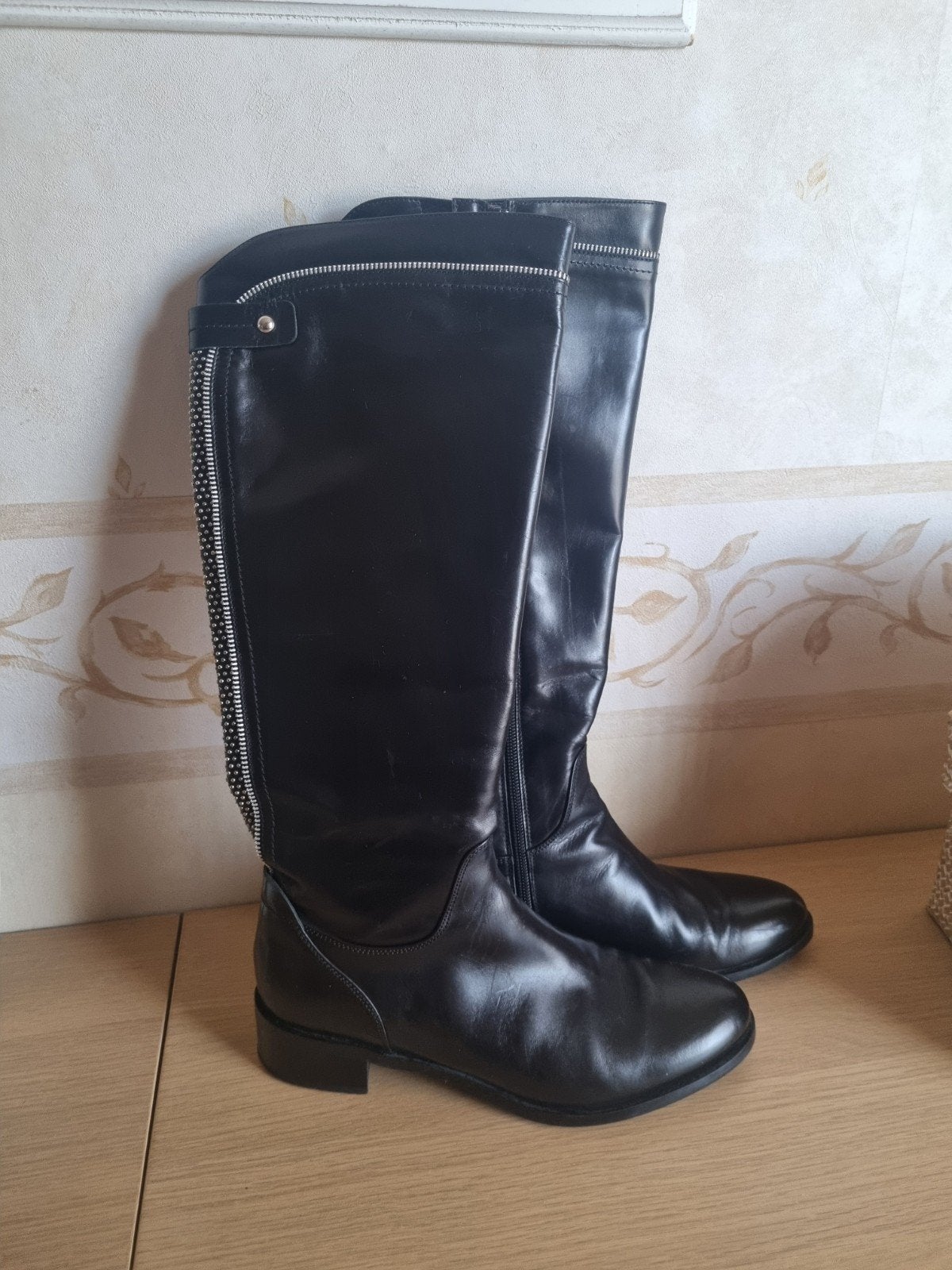 Nolten supermooie zwart lederen laars met studs maat 39, Ophalen of Verzenden, Zo goed als nieuw, Zwart, Hoge laarzen