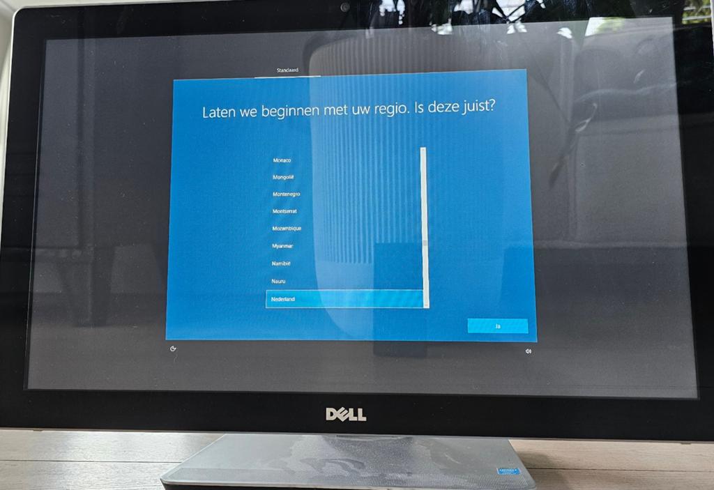 Dell inspiron 2350 desktop met windows 10, Computers en Software, Desktop Pc's, Ophalen
