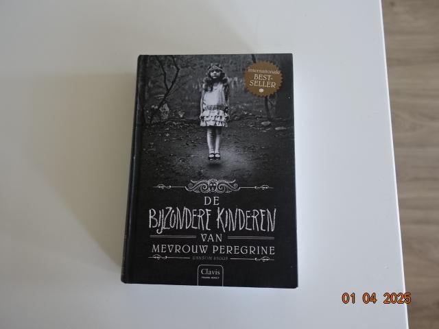 De bijzondere kinderen van mevrouw Peregrine, Ophalen, Zo goed als nieuw, Fictie