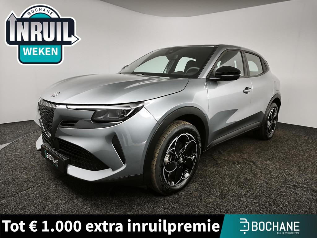 Alfa Romeo Junior Elettrica 54 kWh | Warmtepomp | SoH 97,1%, Auto's, 413 km, Stof, Gebruikt, Met garantie (alle)
